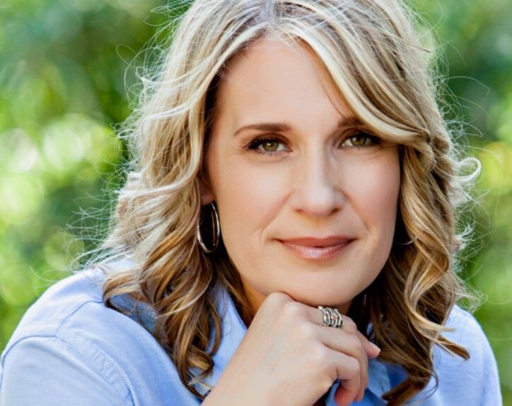 Обложка книги Лонсдейл Кэрри