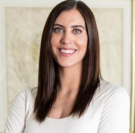 Обложка книги Ванесса Ахтар