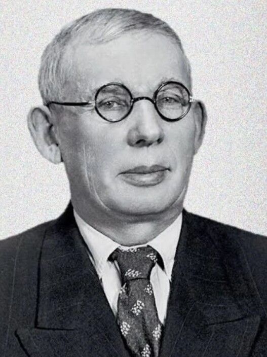 Обложка книги Александр Мелентьевич Волков