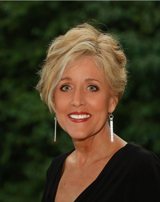 Обложка книги Конни Доусон