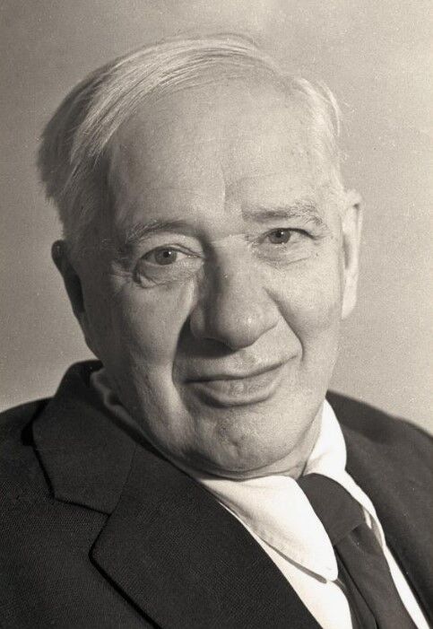 Обложка книги Чуковский Корней Иванович