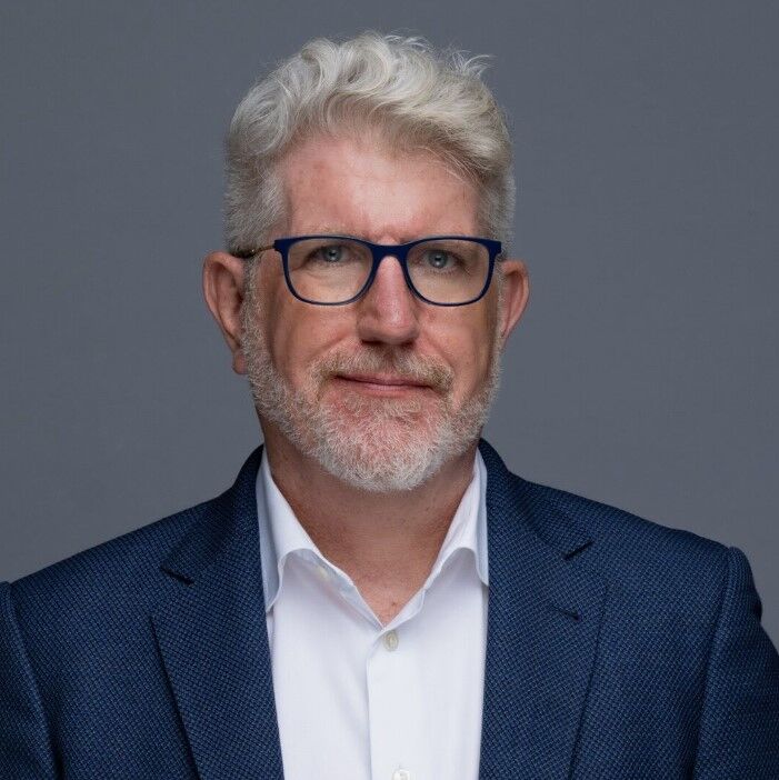 Обложка книги Джей Джей Сазерленд