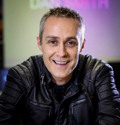 Обложка книги Дэниел Смит