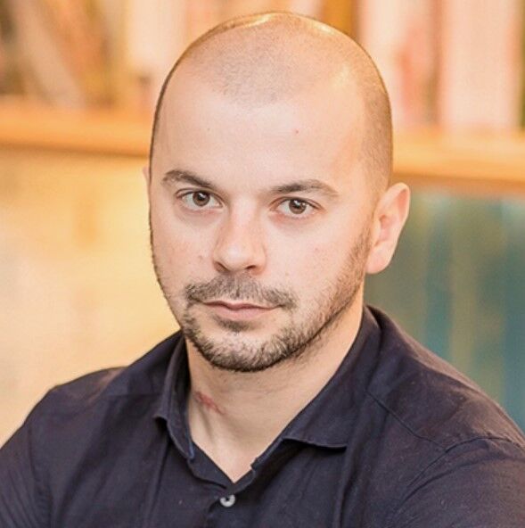 Обложка книги Данил Солошенко